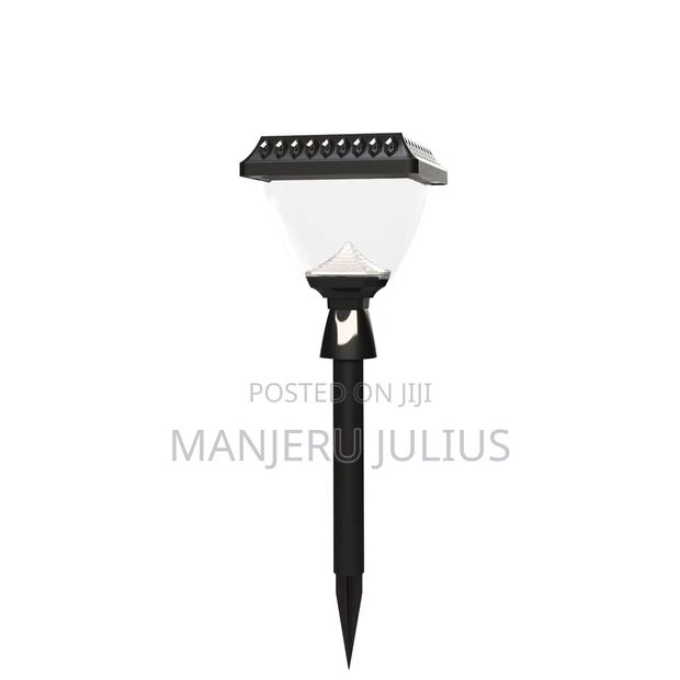 Elegant Solar Garden Light - thumbnail 2