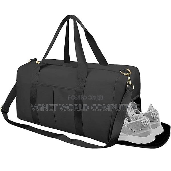 Men and Women Sports Gym Bag With Shoes Compartment