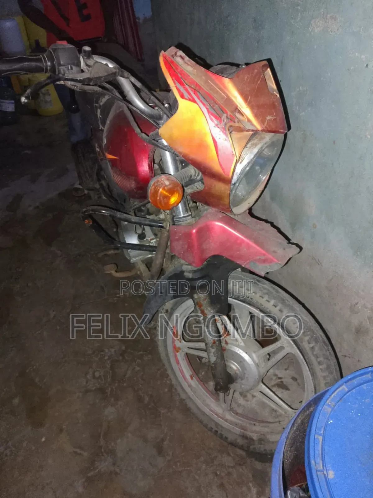 TVS HLX Plus ES 2019 Red