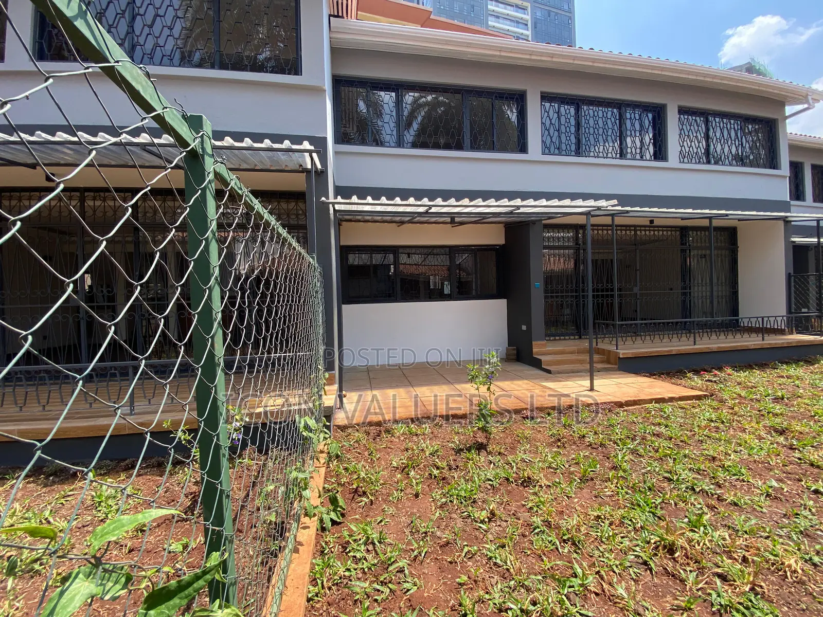 4bdrm Maisonette in Lantana Court, Raphta Road Area for rent