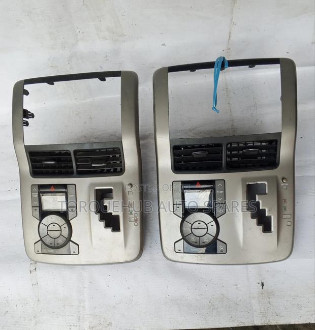 Toyota Noah 2007 A/C Control Panel