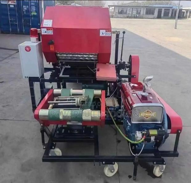 Automatic Round Silage Baler With Diesel Engine - main view