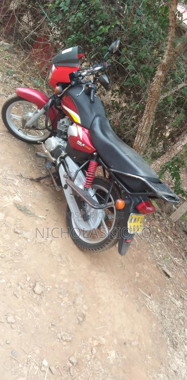 TVS HLX Plus ES 2023 Red