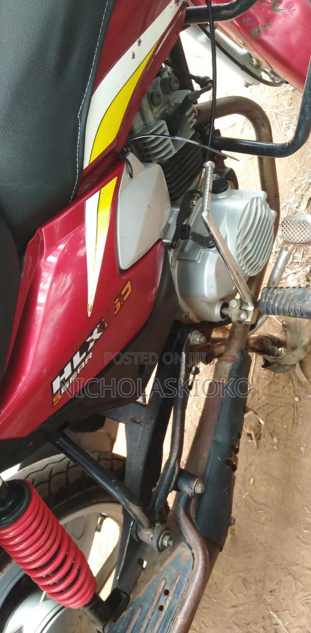 TVS HLX Plus ES 2023 Red - thumbnail 5