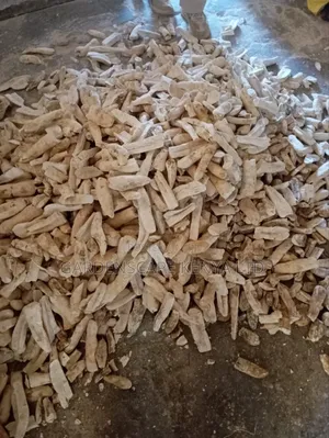 Dry Cassava. Moq 200kgs