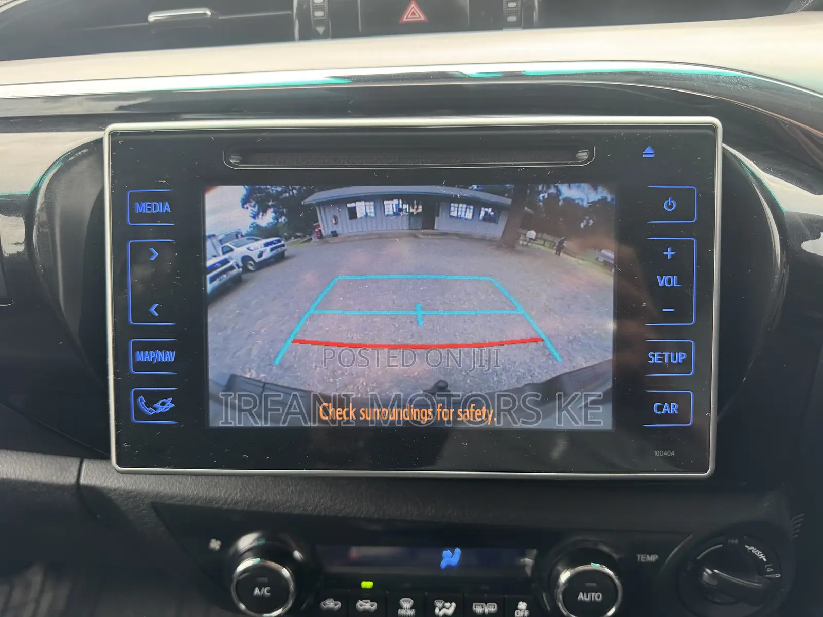 Toyota Hilux Rugged X 4x4 2018 Gray