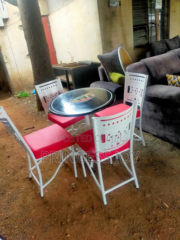 Hotel/Bar Seats - thumbnail 2