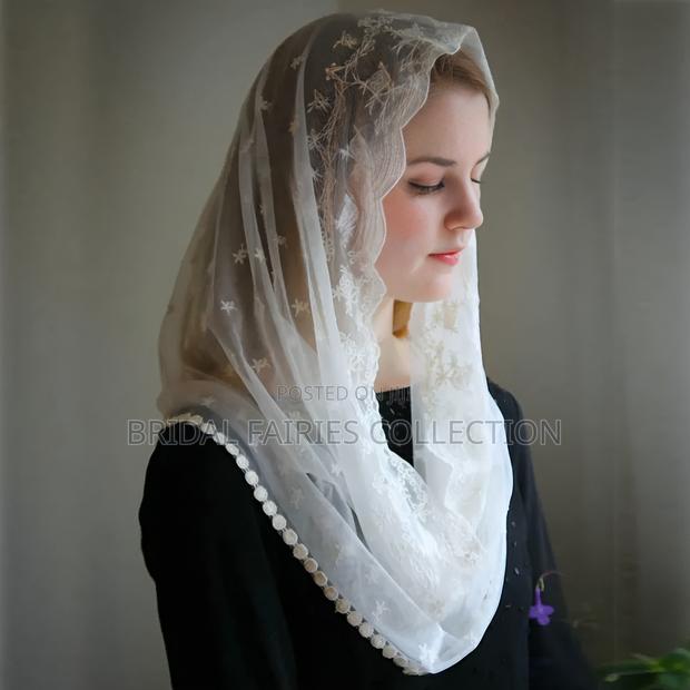 Short Wedding Veil - thumbnail 8