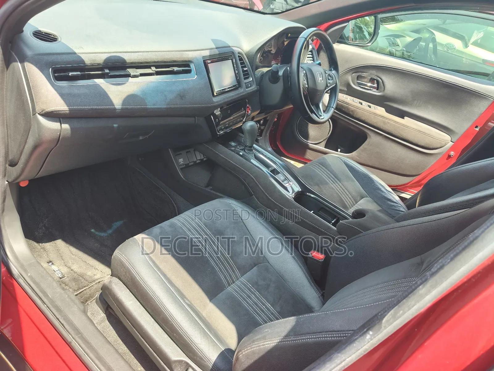 Honda Vezel 1.5 2WD 172 hp 2019 Red
