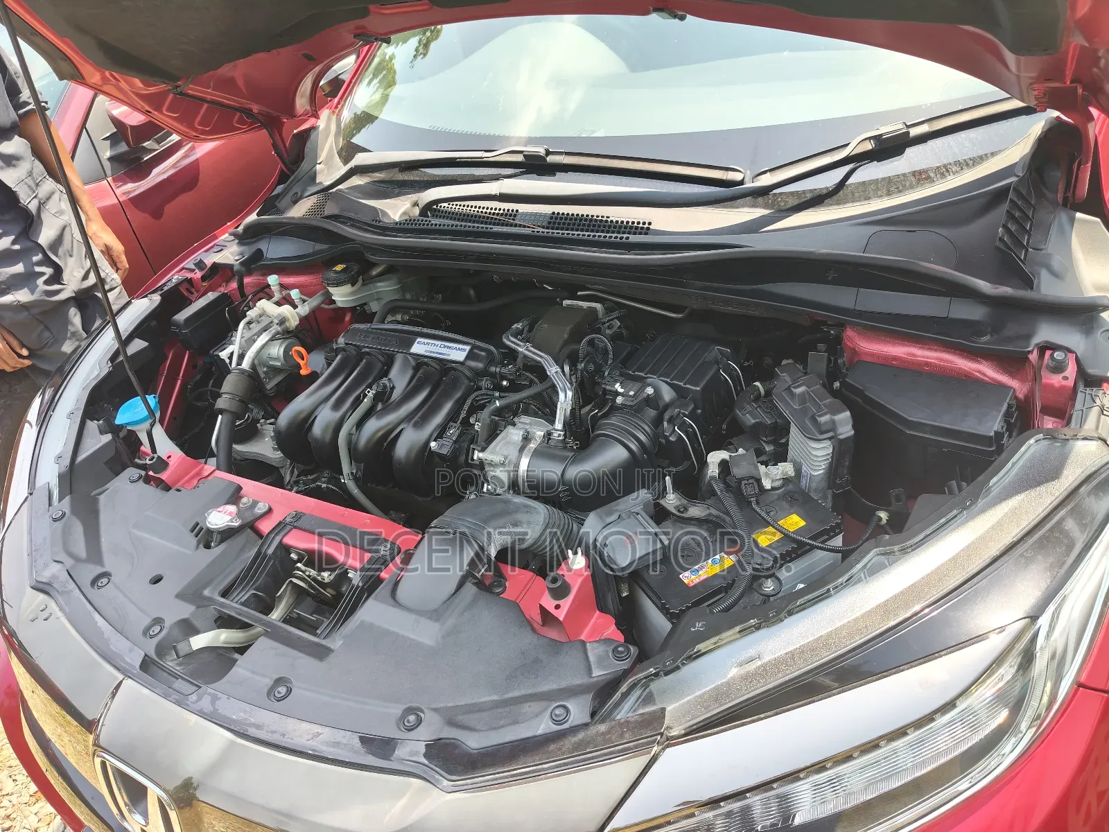 Honda Vezel 1.5 2WD 172 hp 2019 Red