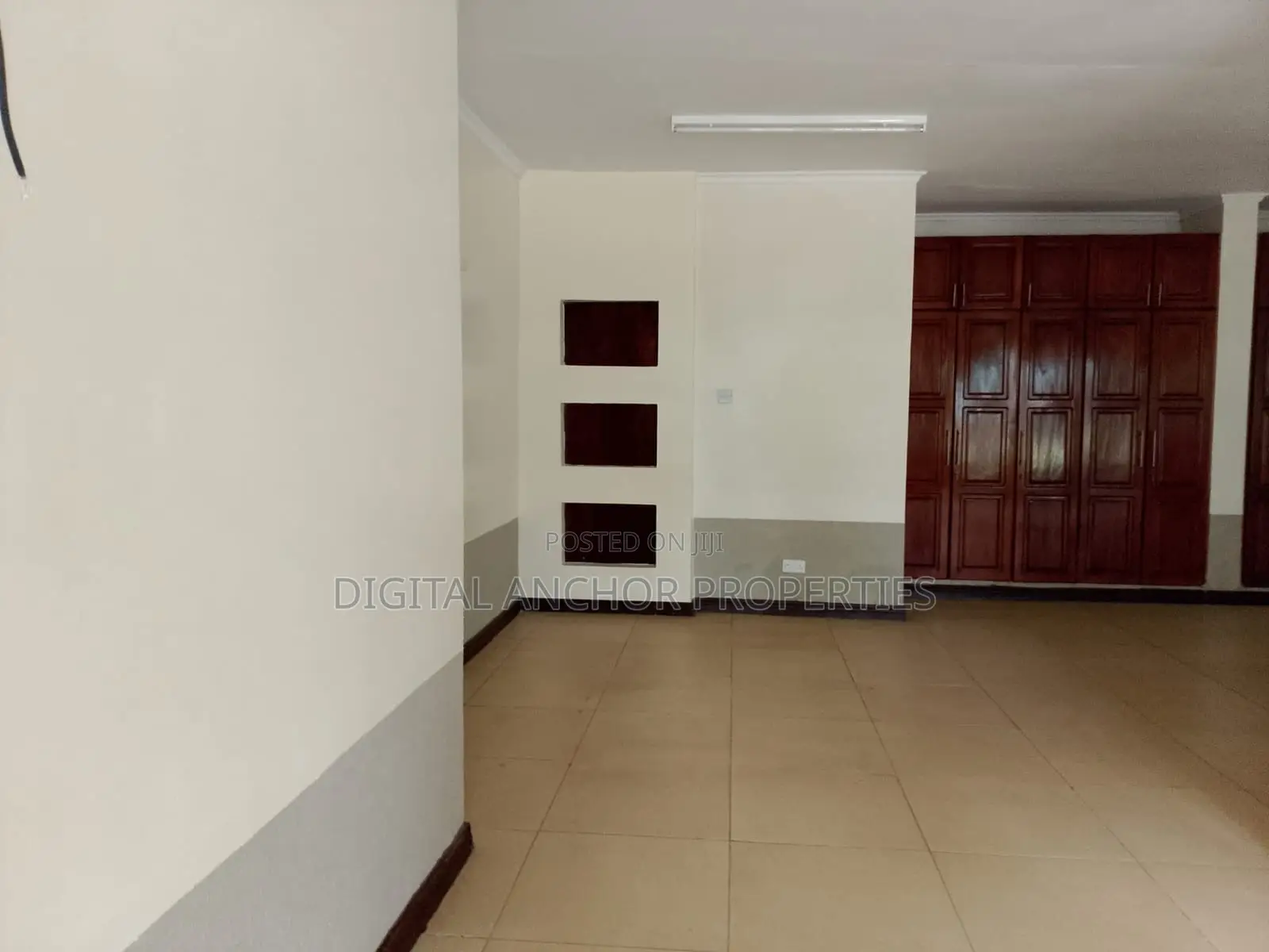 Restuarant / Office Space for Rent