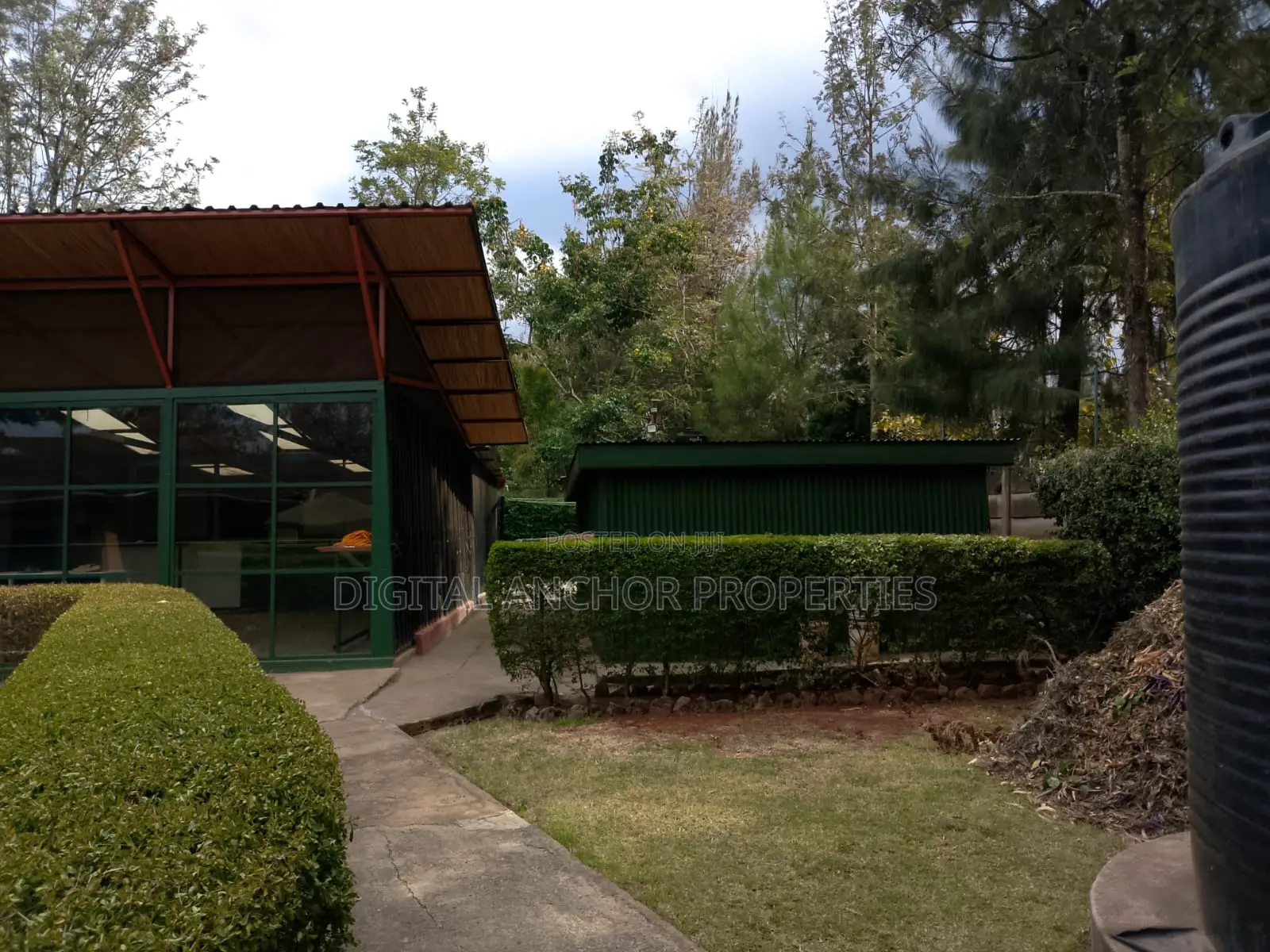 Restuarant / Office Space for Rent