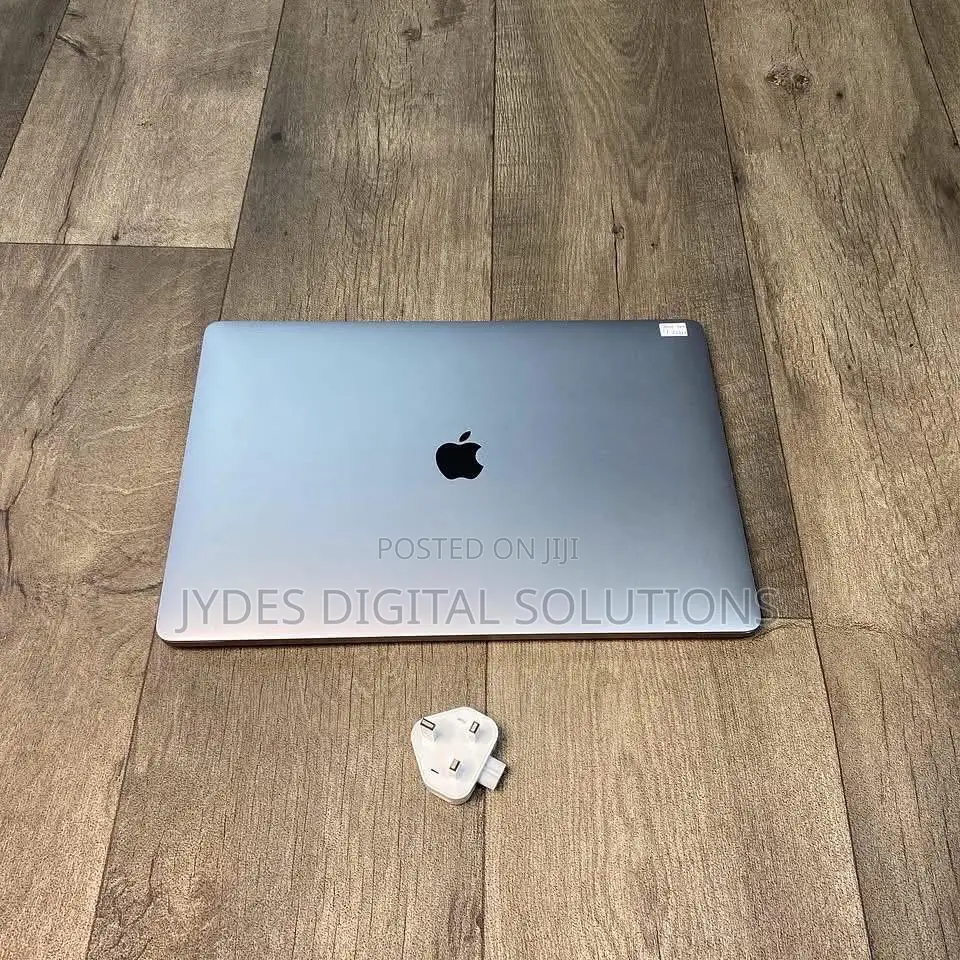 Laptop Apple MacBook Pro 2019 64GB Intel Core i9 SSD 512GB