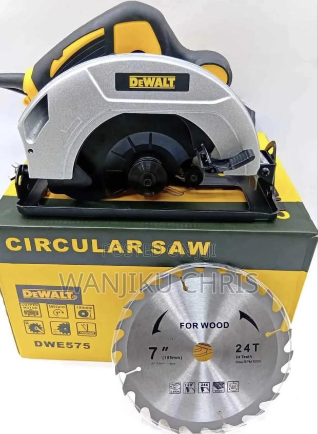 Dewalt Circular Saw/7" Dewalt Circular Saw - main view