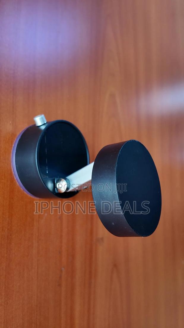 Vacuum Magnetic Phone Stand - thumbnail 4