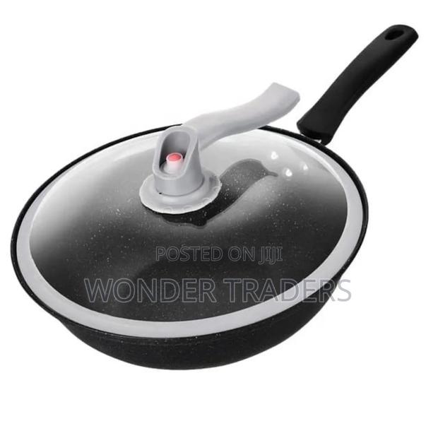 Wok Pan 
.32 Cm Diameter