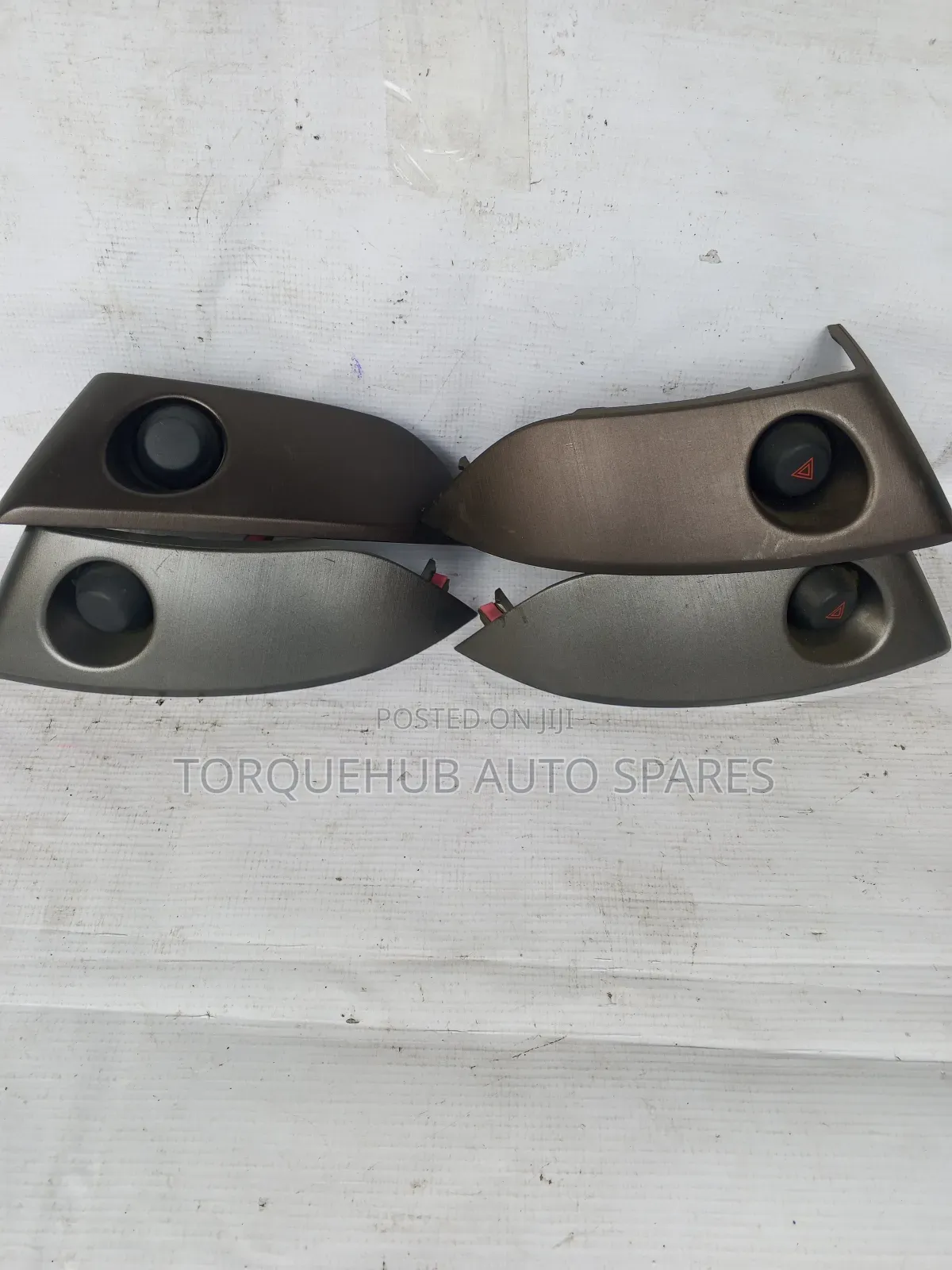 Toyota Rav4/ Vanguard Dashboard Vent