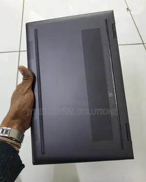 Laptop HP Envy 15 16GB AMD Ryzen 5 SSD 512GB