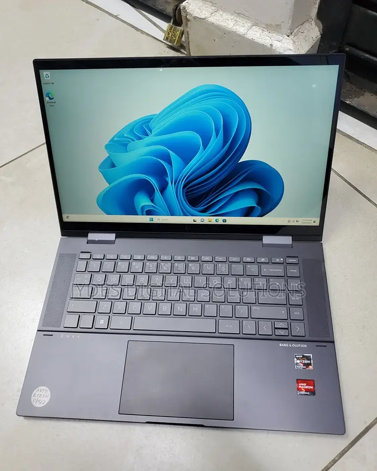 Laptop HP Envy 15 16GB AMD Ryzen 5 SSD 512GB
