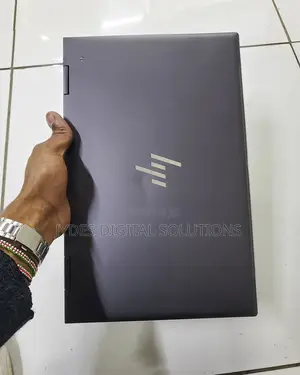 Laptop HP Envy 15 16GB AMD Ryzen 5 SSD 512GB