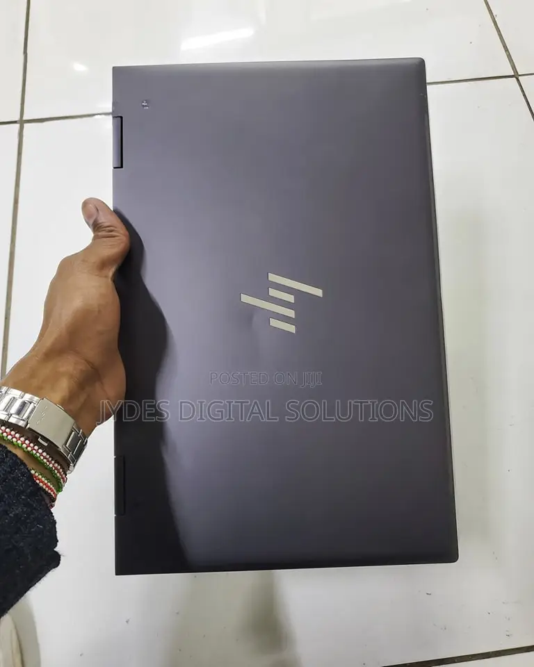 Laptop HP Envy 15 16GB AMD Ryzen 5 SSD 512GB