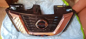 Nissan Extrail 2018 (Nt 32) Grill