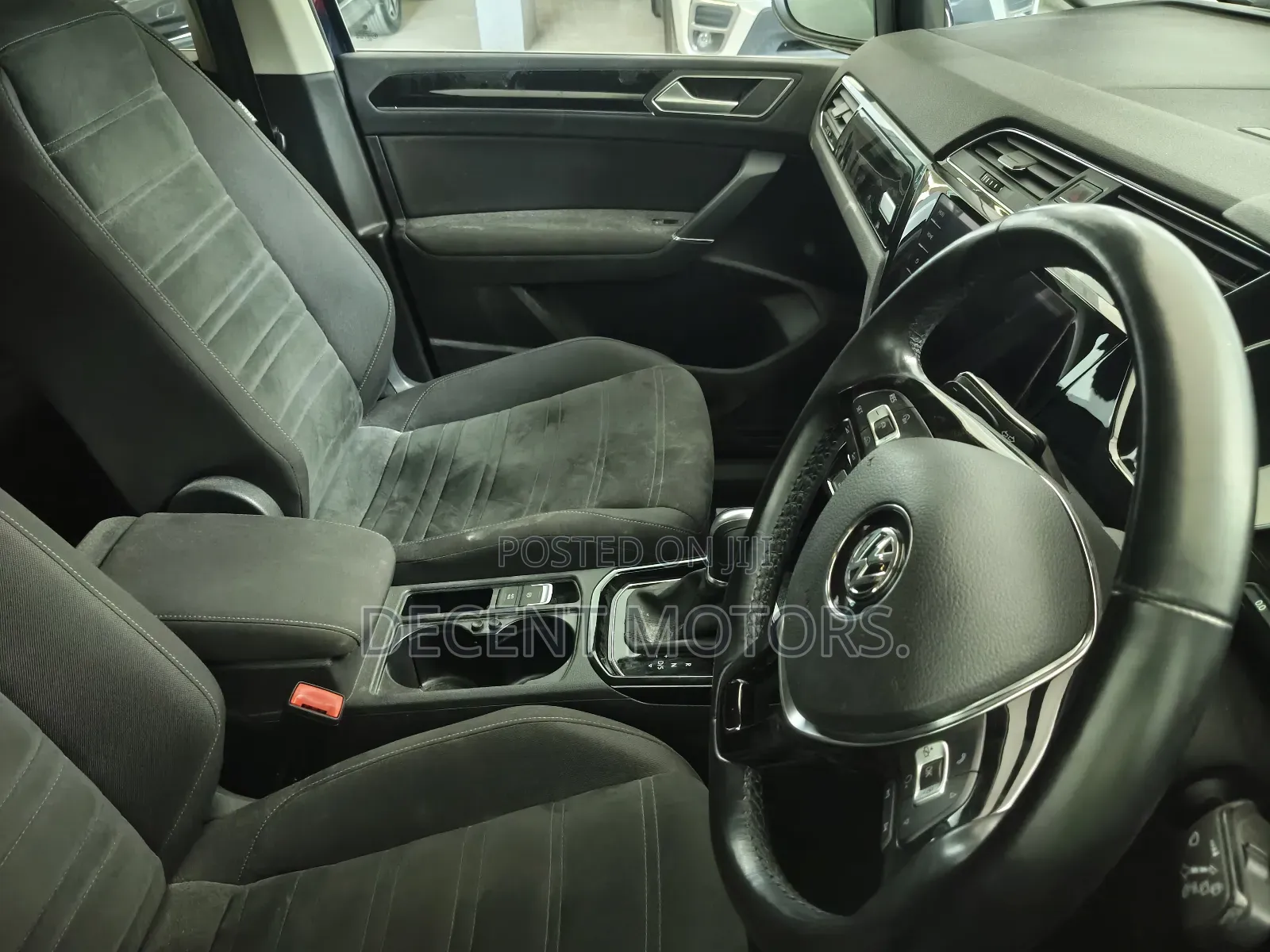 Volkswagen Touran 2018 Blue