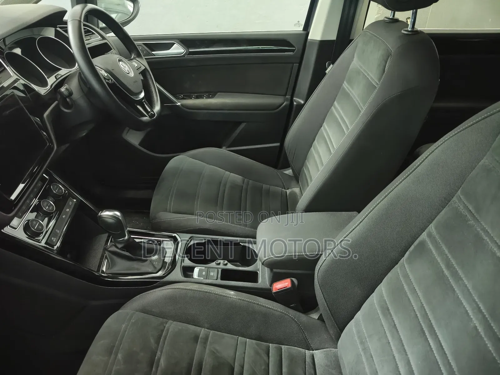 Volkswagen Touran 2018 Blue