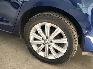 Volkswagen Touran 2018 Blue