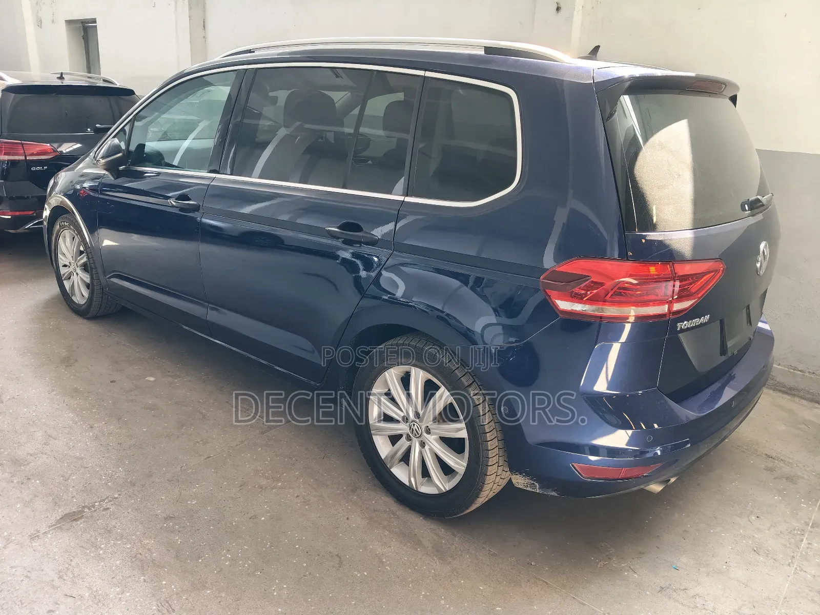 Volkswagen Touran 2018 Blue