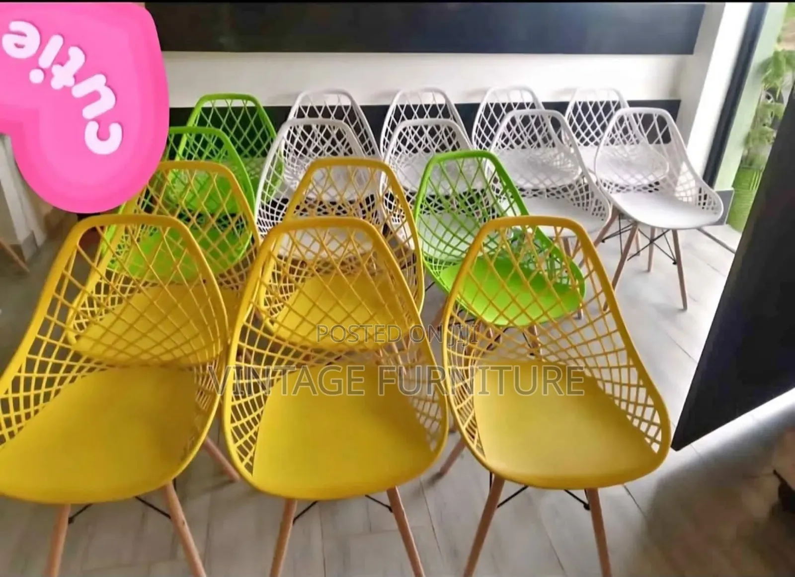 Eames Chairs A008 Ideal