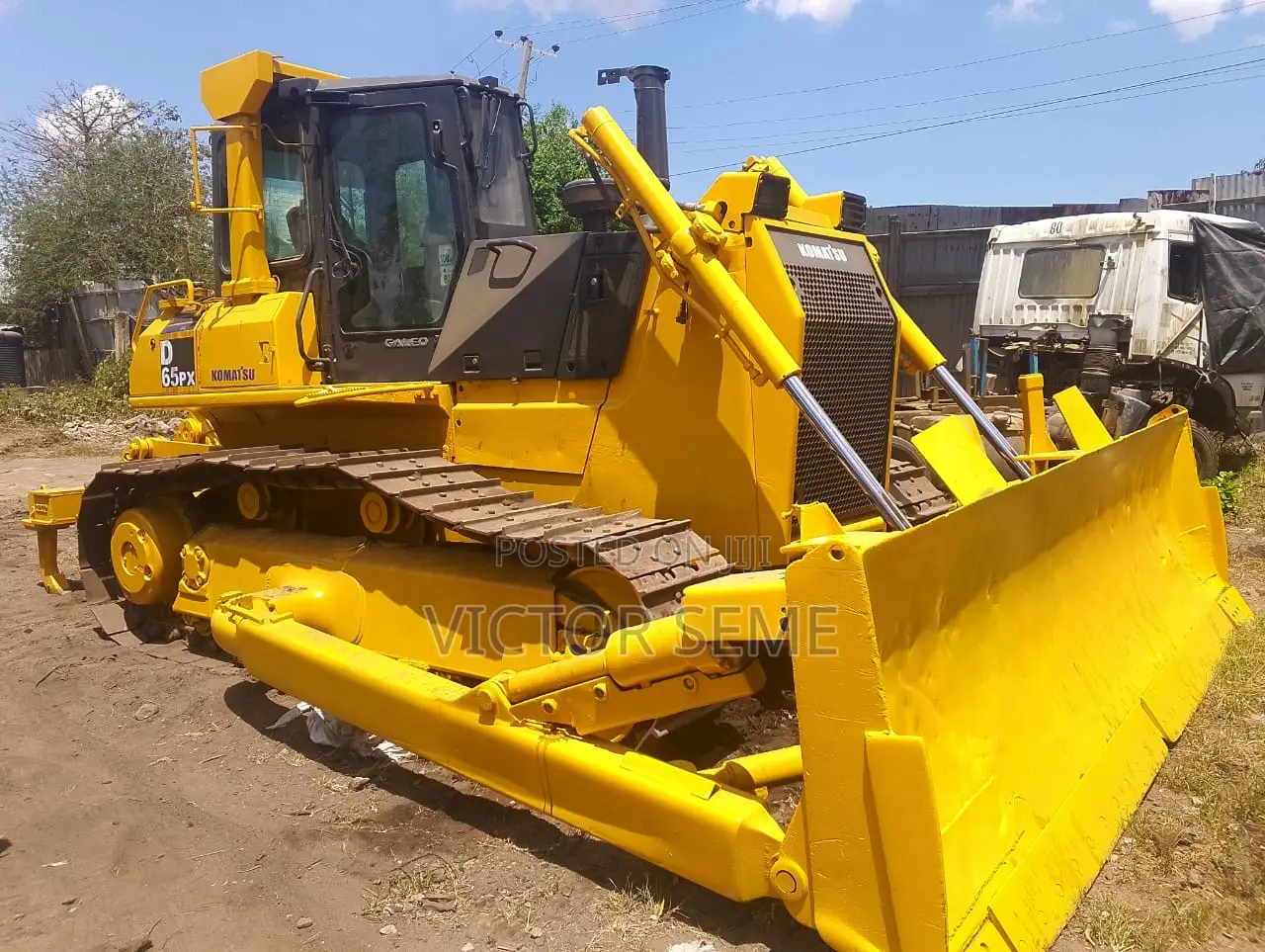 D6 Dozer for Hire at 5500 Per Hour