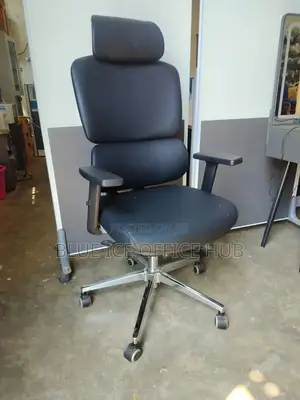 Padded Headrest Office Chair