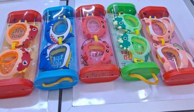 Kids Fancy Swimming Goggles - main view