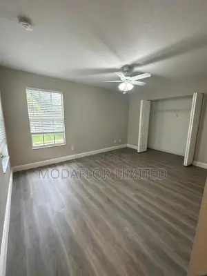 Laminate Flooring – Modern, Durable Elegant Floors