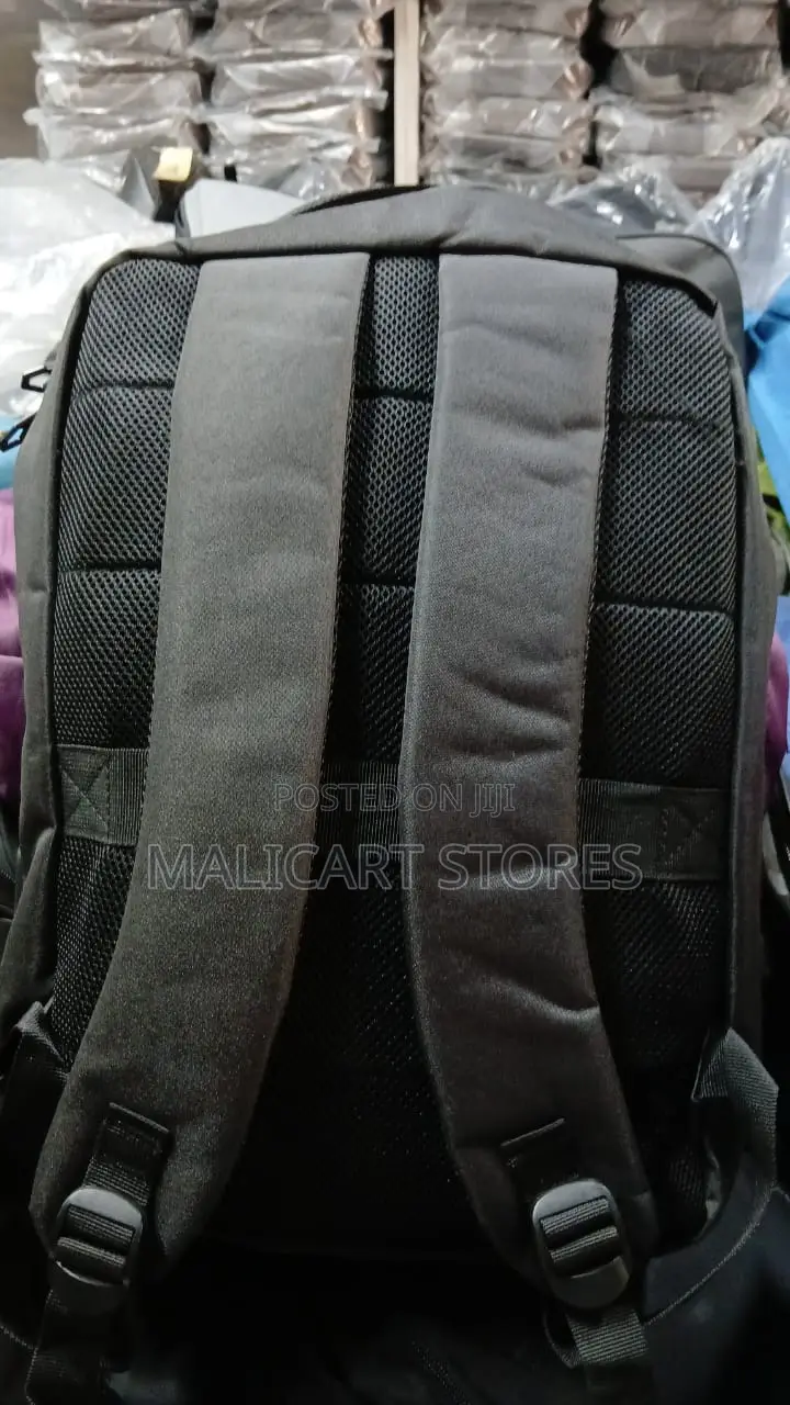 Victan Club Hard Shell Back Pack