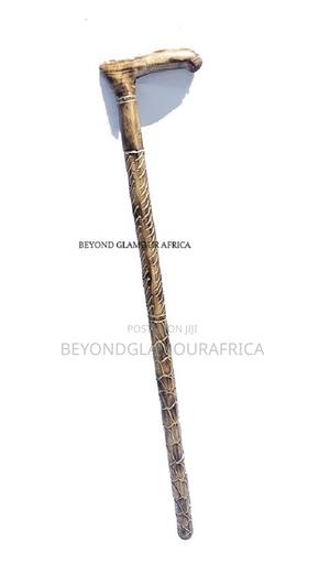 A Fashionable Brown Walking Stick - thumbnail 2