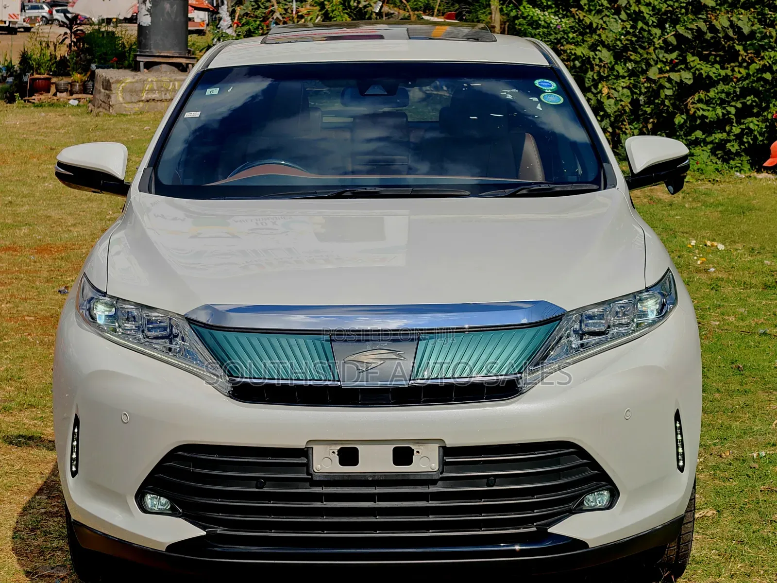 Toyota Harrier 2.0 2019 White