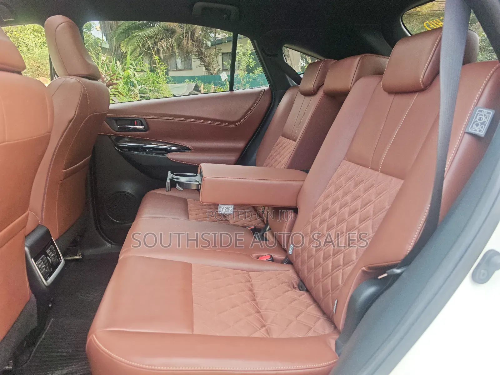 Toyota Harrier 2.0 2019 White