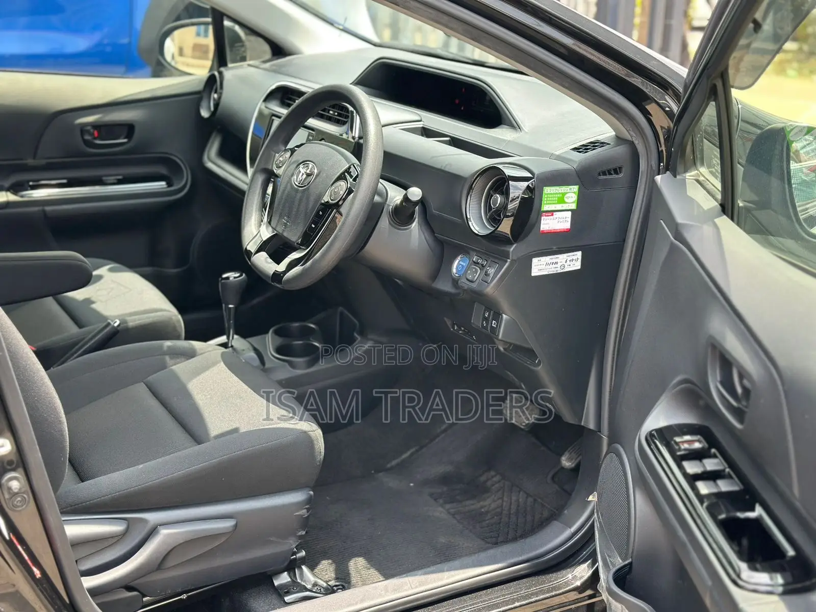 Toyota Aqua 2018 Black