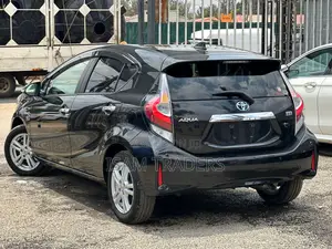 Toyota Aqua 2018 Black