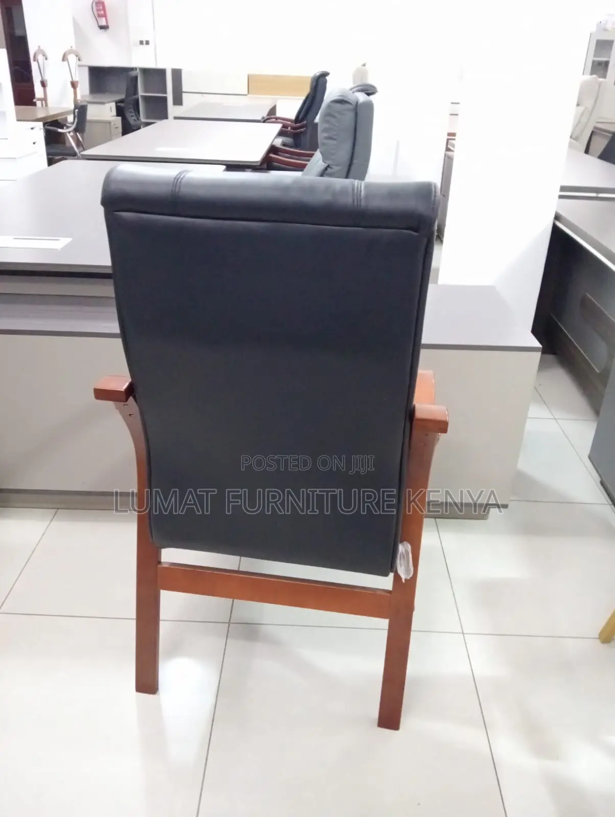 Mahogany Guest Chair