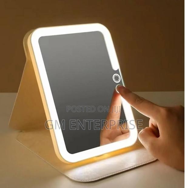 *Rechargeable Led Travel Tablet Vanity Mirror