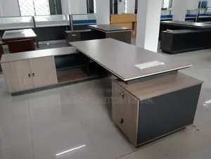 Large Executive Desk