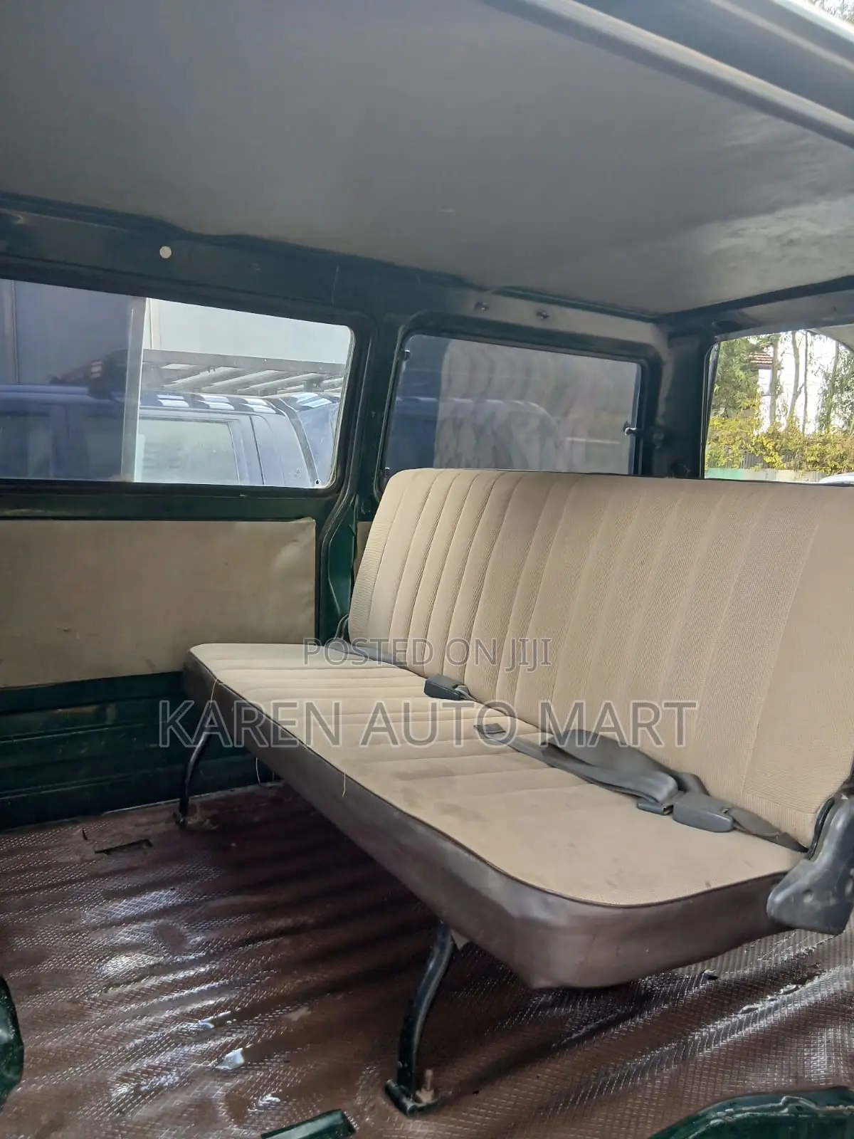 Mitsubishi L300 1986 Green