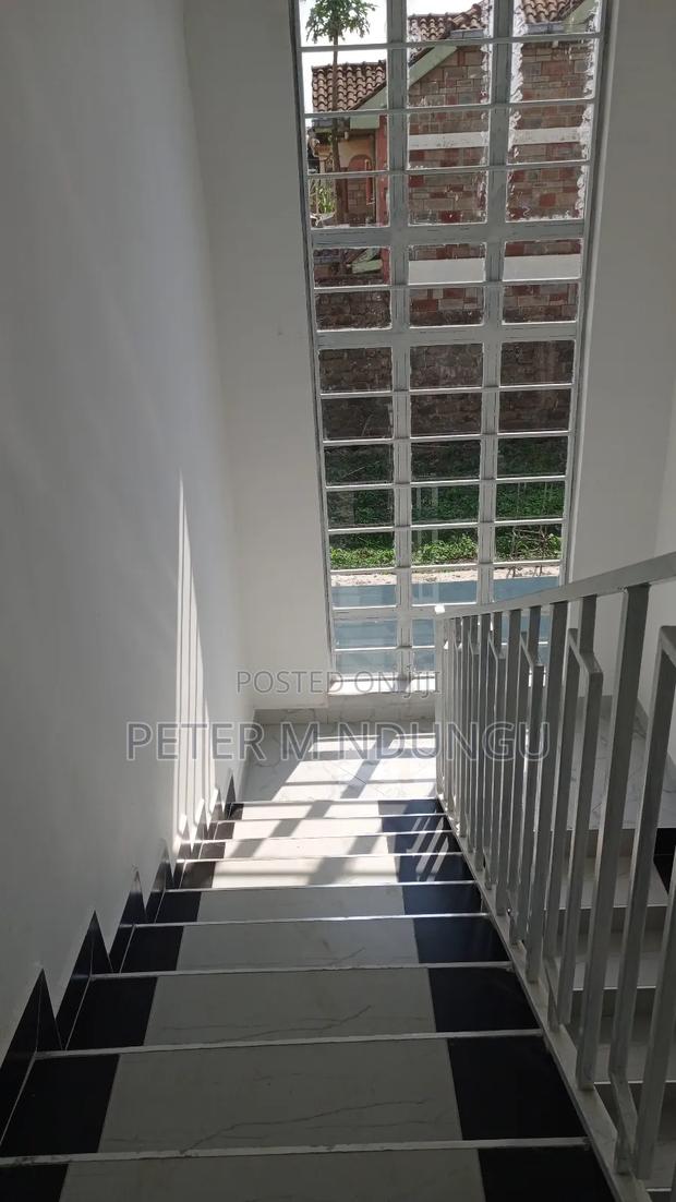4bdrm Maisonette in Membley for sale - thumbnail 8