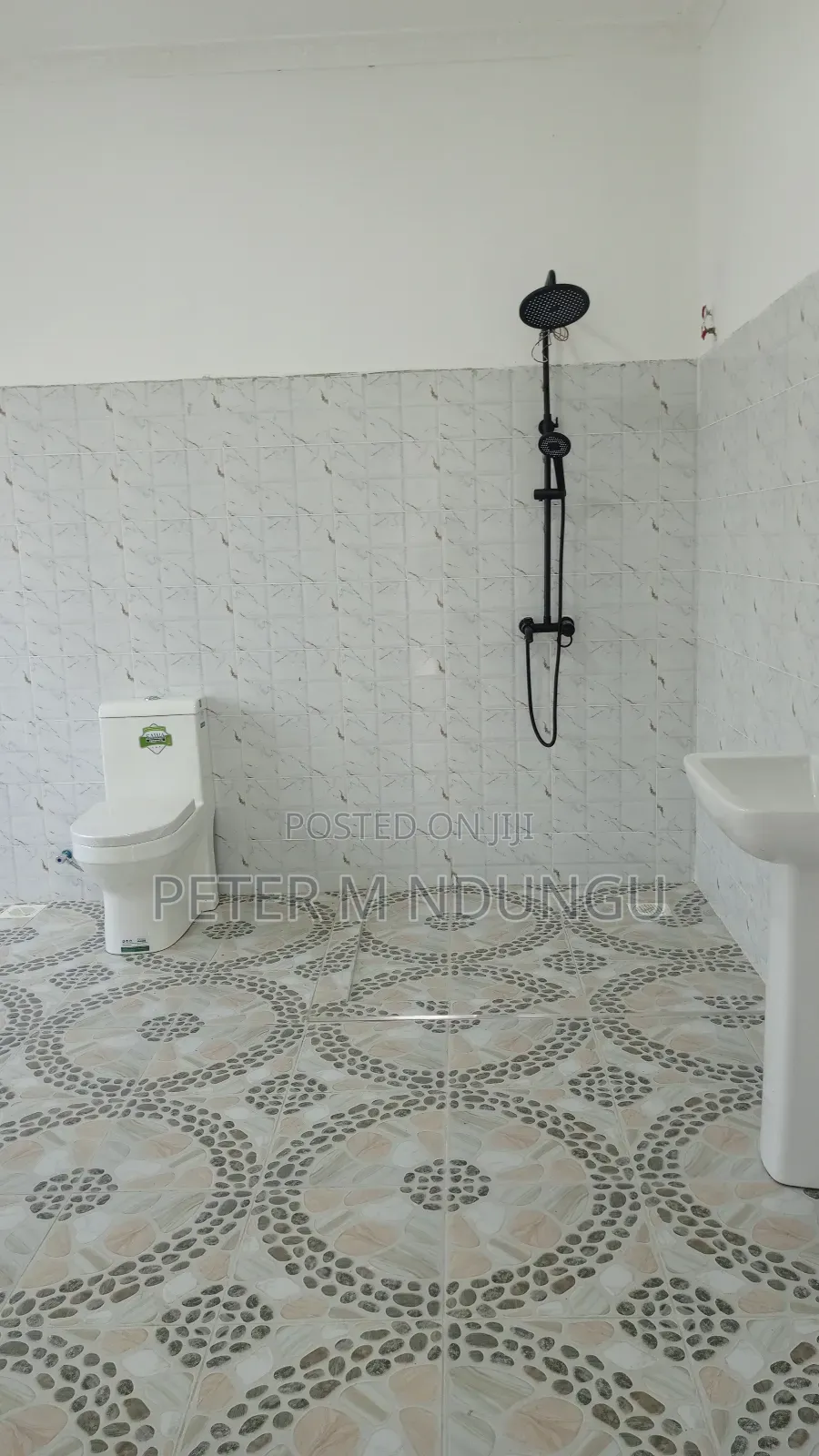 4bdrm Maisonette in Membley for sale