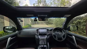Toyota Land Cruiser 4.6 V8 ZX 2020 Gray