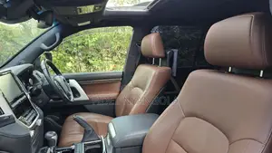 Toyota Land Cruiser 4.6 V8 ZX 2020 Gray
