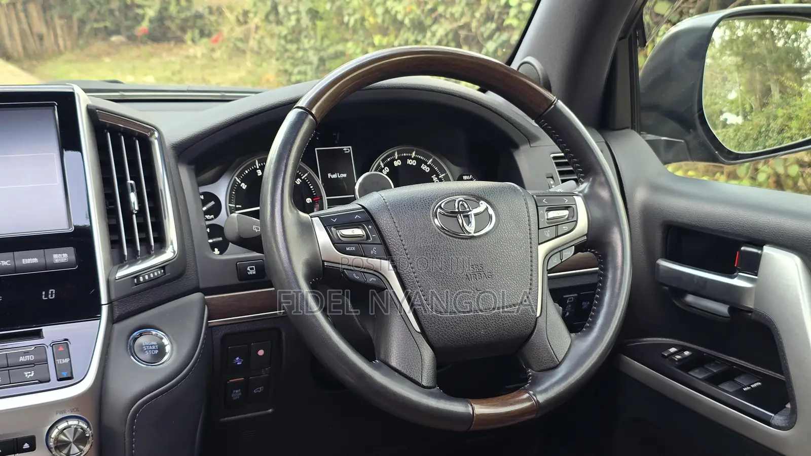Toyota Land Cruiser 4.6 V8 ZX 2020 Gray